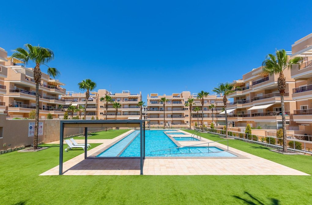 Resale - Apartment - Orihuela Costa - Los Dolses