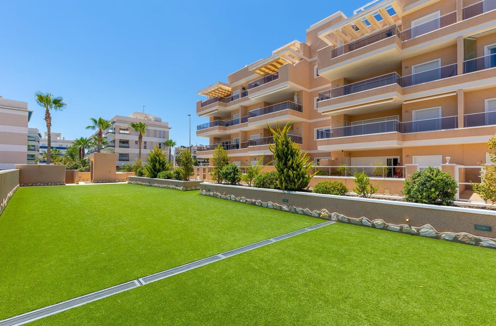 Resale - Apartment - Orihuela Costa - Los Dolses