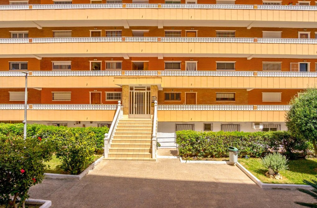 Resale - Apartment - Torrevieja - Punta prima