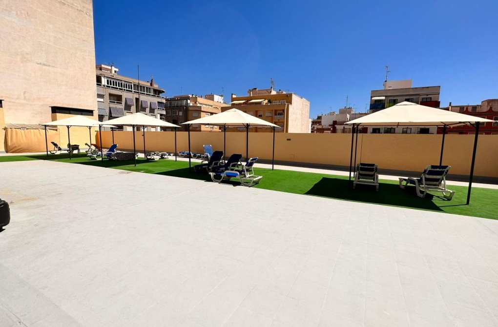 Resale - Apartment - Torrevieja - Centro