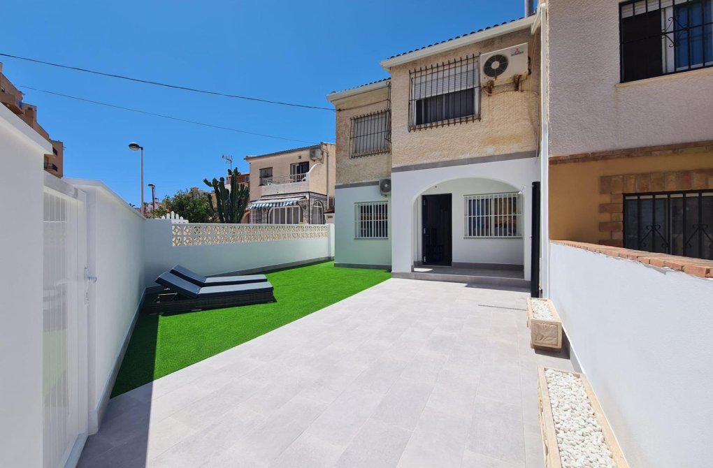 Resale - Bungalow - Torrevieja - Torreblanca