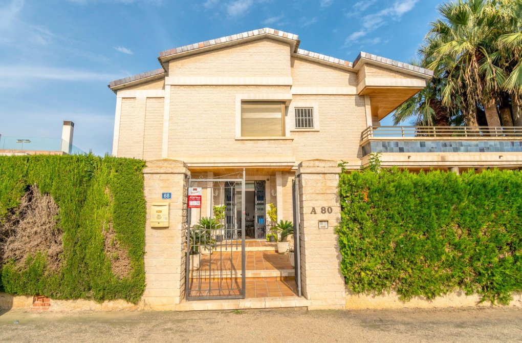 Resale - Villa - Orihuela Costa - Altos de Campoamor