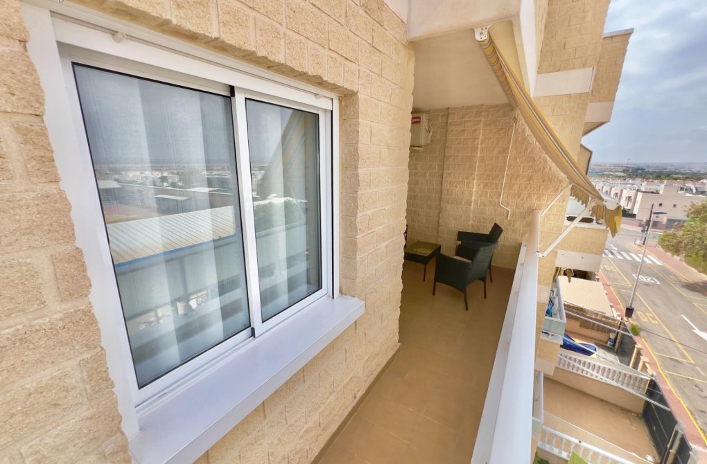 Resale - Apartment - Torrevieja - Sector 25