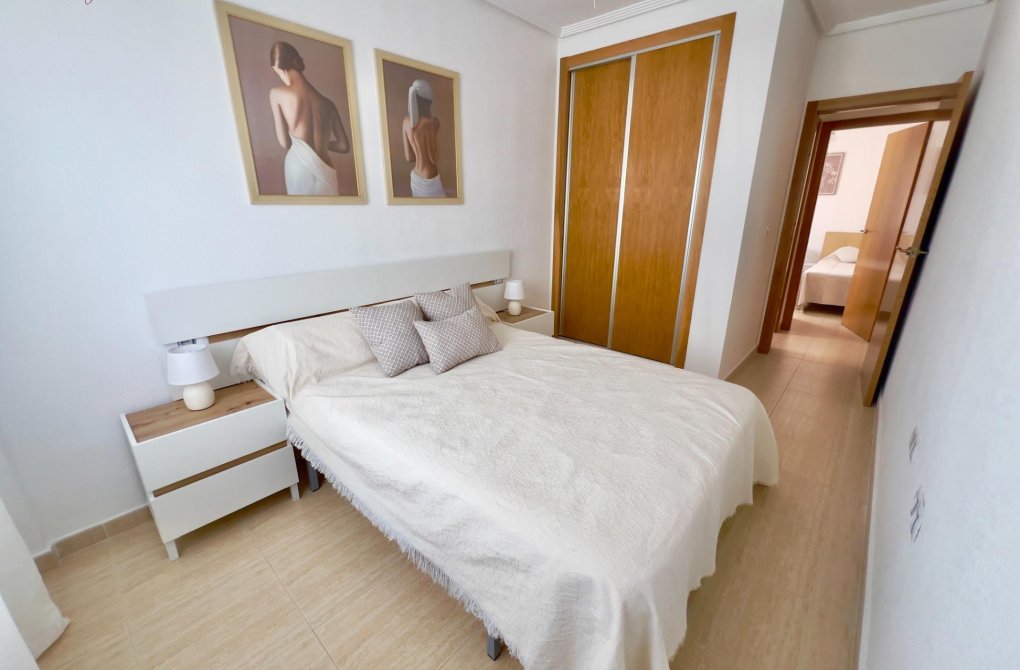 Resale - Apartment - Torrevieja - Sector 25