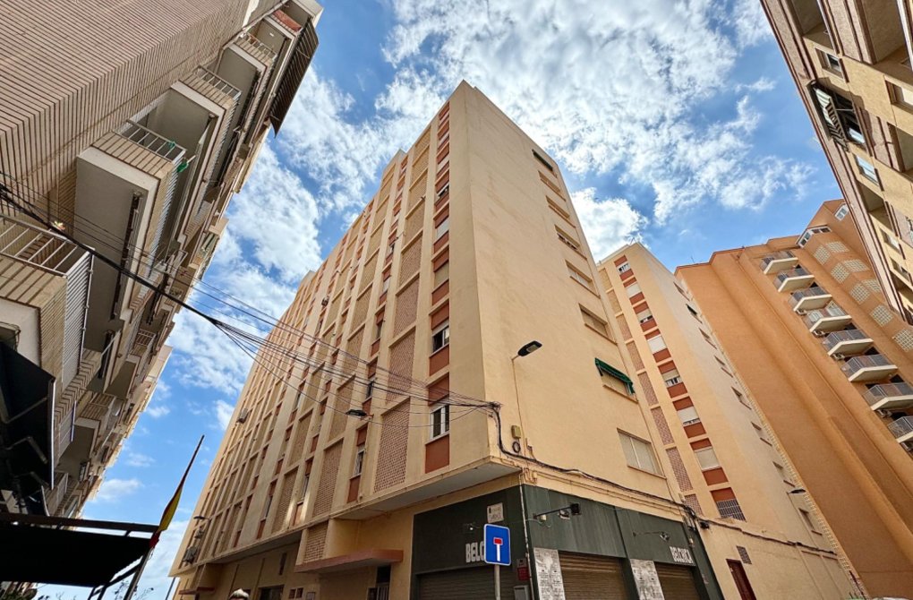 Resale - Apartment - Torrevieja - Playa del cura