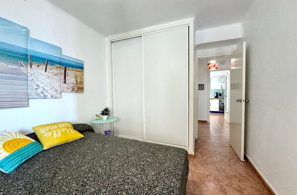 Resale - Apartment - Torrevieja - Playa del cura