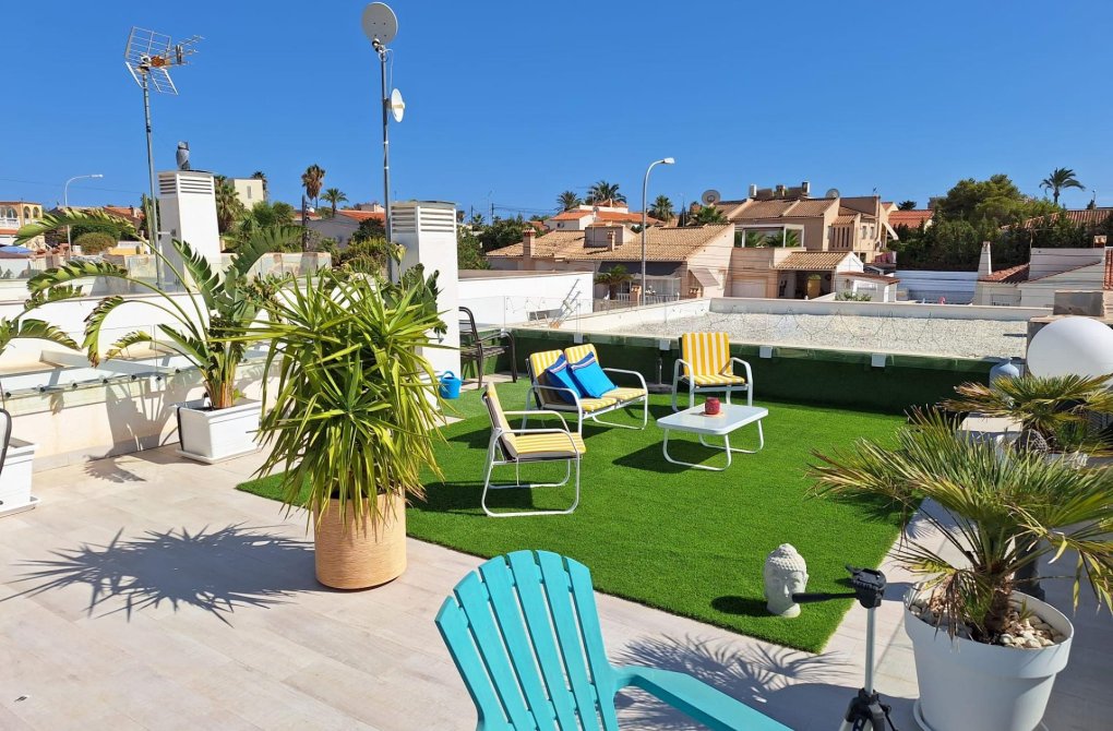 Resale - Villa - Torrevieja - La siesta