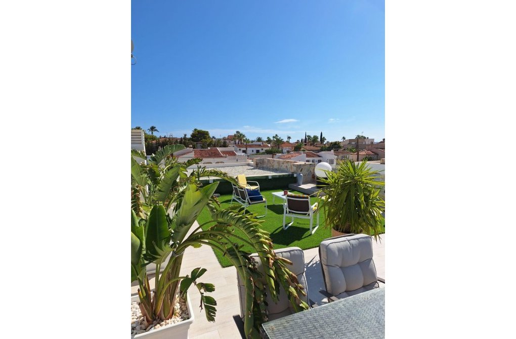 Resale - Villa - Torrevieja - La siesta