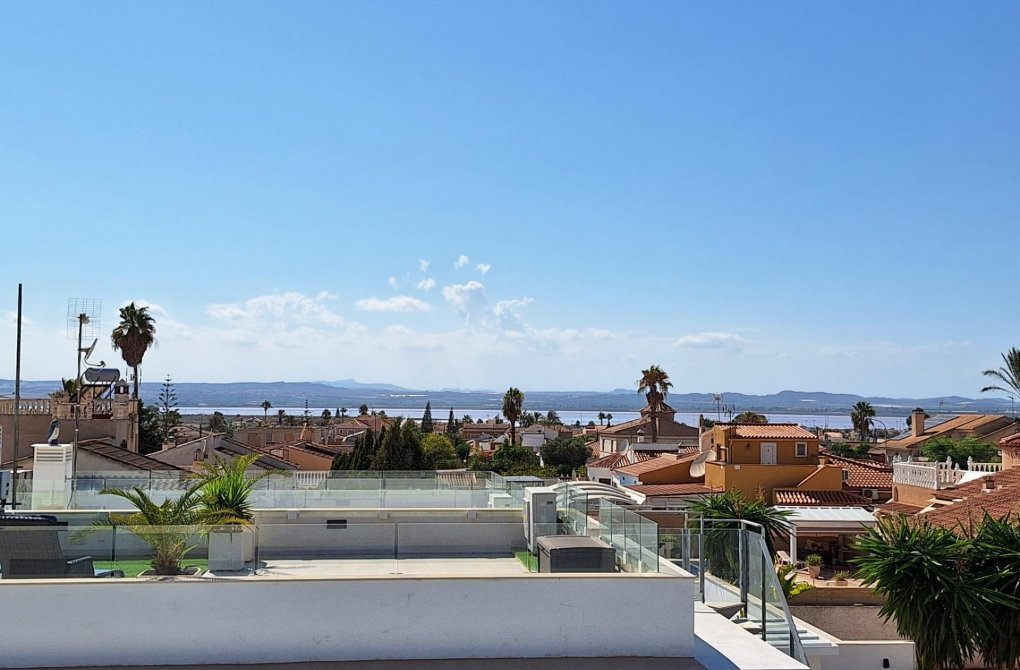 Resale - Villa - Torrevieja - La siesta