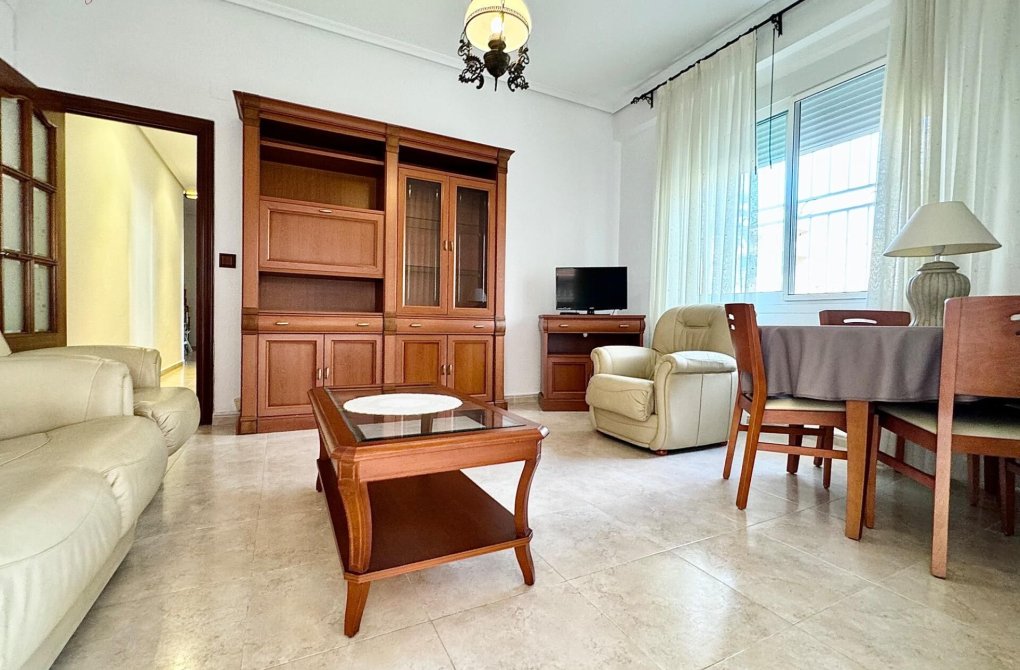 Resale - Apartment - Torrevieja - Playa de los Naufragos