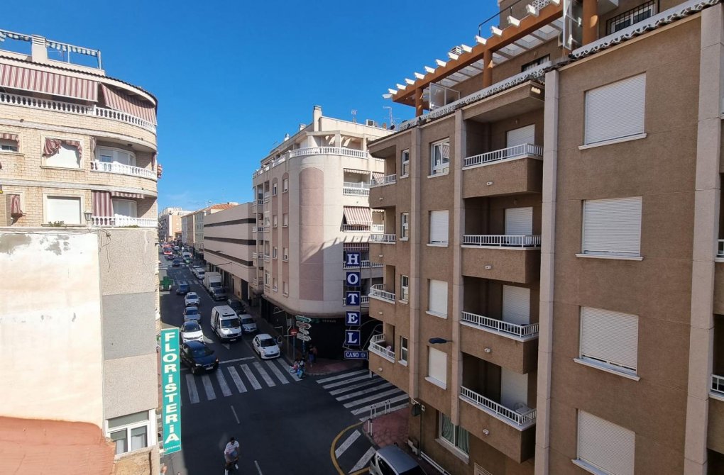 Resale - Apartment - Torrevieja - Centro