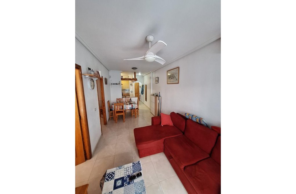 Resale - Apartment - Torrevieja - Estacion de autobuses