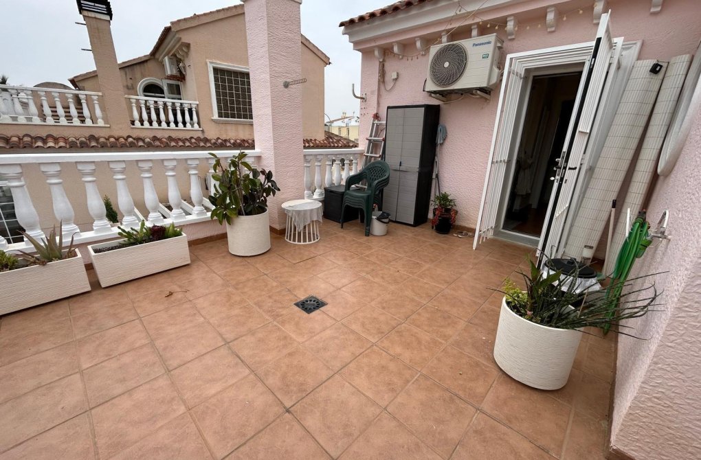 Resale - Terraced house - Torrevieja - Aguas nuevas 1