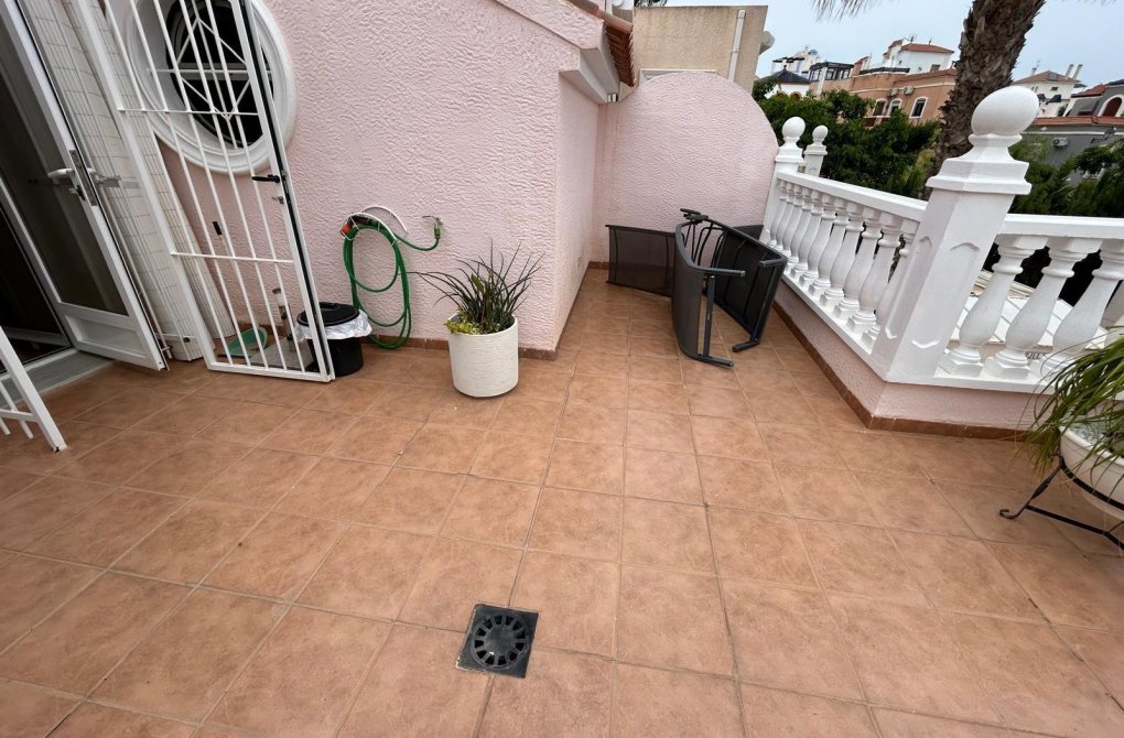 Resale - Terraced house - Torrevieja - Aguas nuevas 1