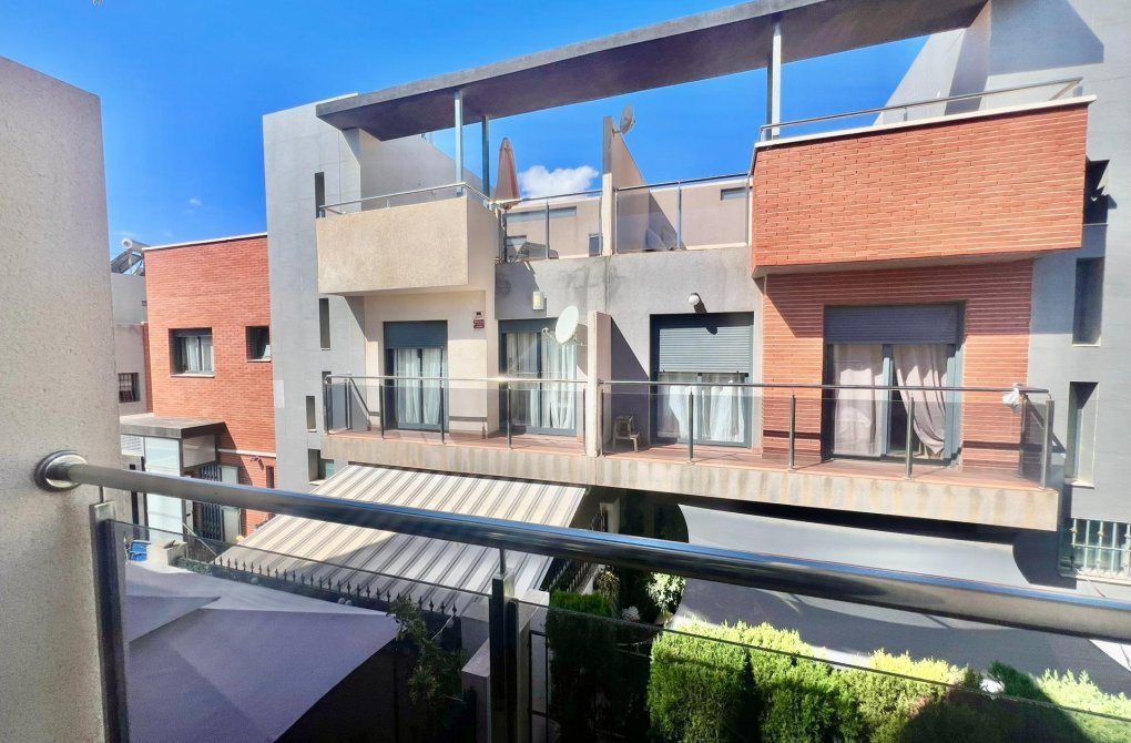 Resale - Triplex - Torrevieja - Sector 25