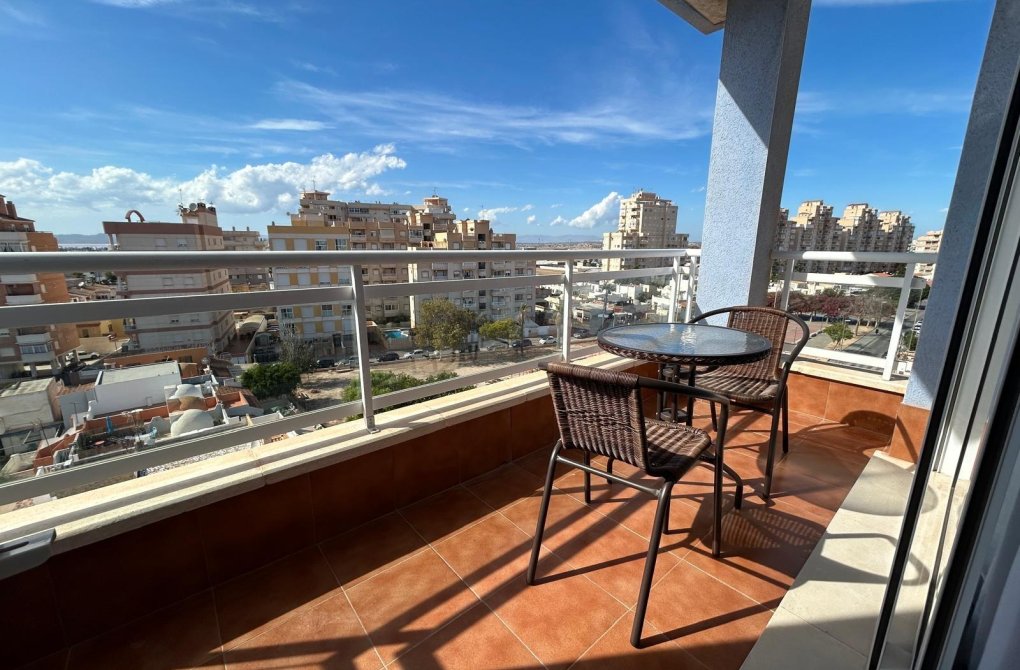 Resale - Apartment - Torrevieja - Calas blanca