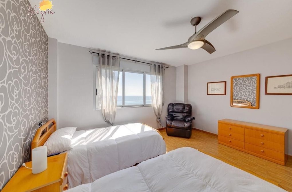 Resale - Apartment - Torrevieja - Aldea del mar