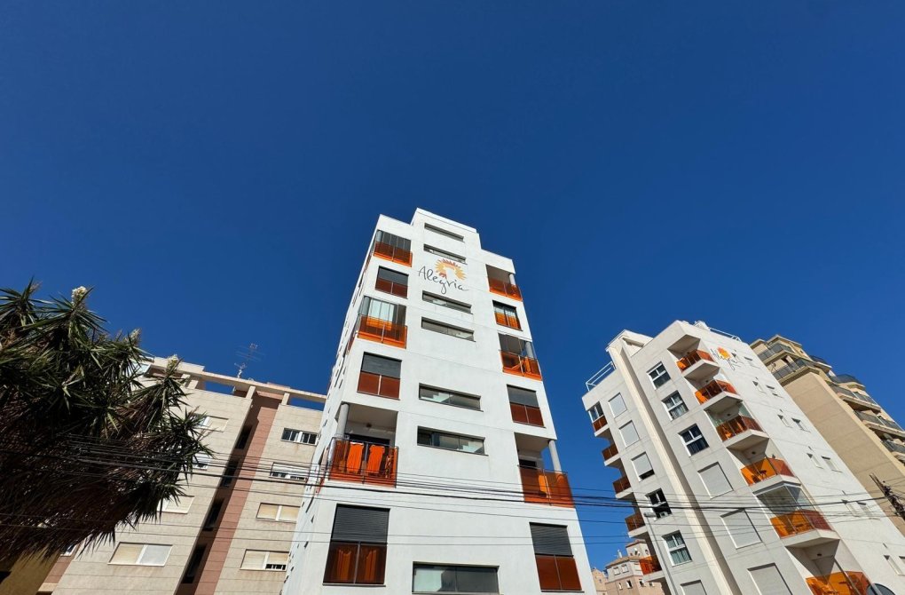 Resale - Apartment - Torrevieja - Nueva Torrevieja