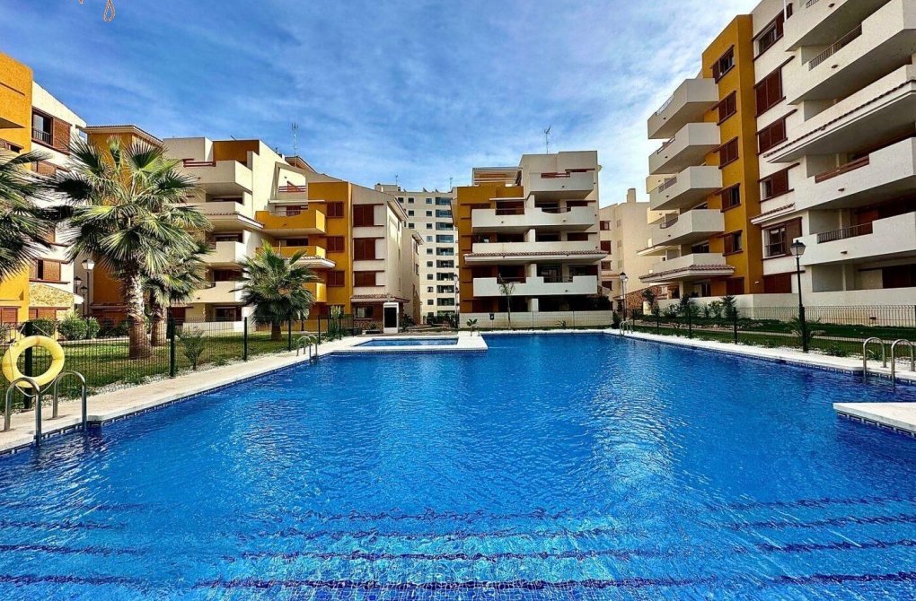 Rynek wtórny - Apartament - Torrevieja - Punta prima