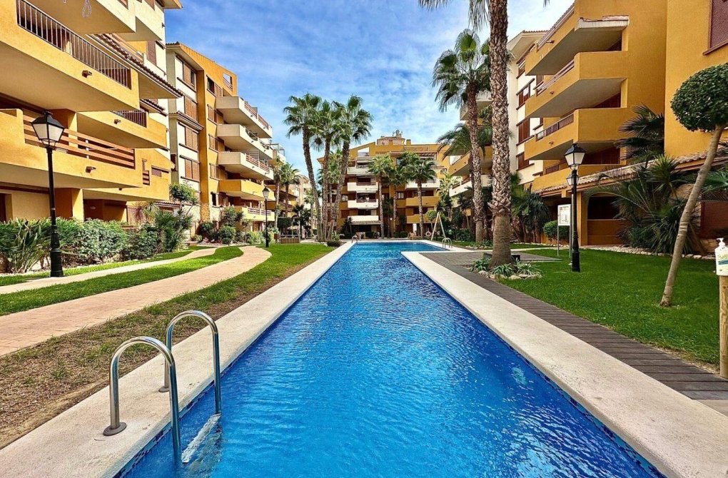 Rynek wtórny - Apartament - Torrevieja - Punta prima