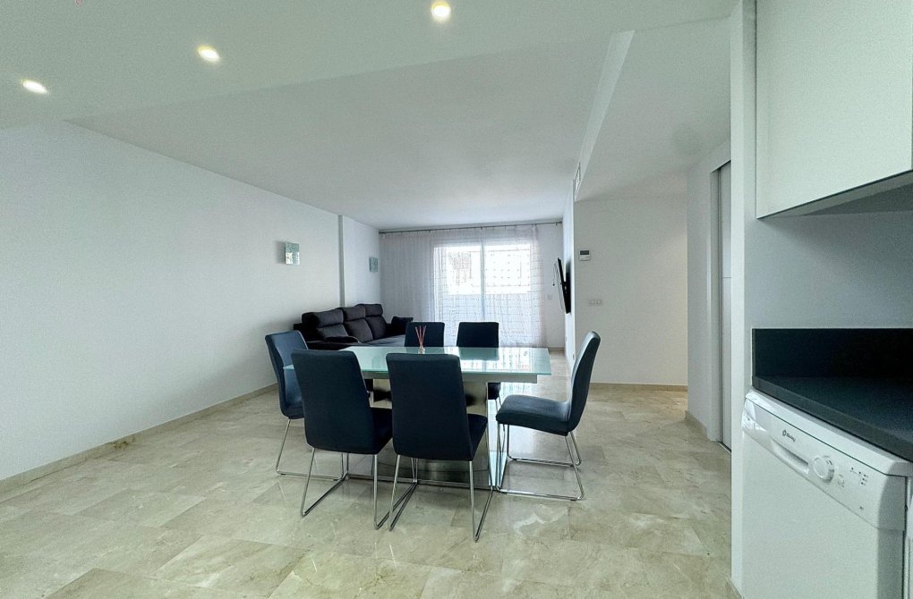 Rynek wtórny - Apartament - Torrevieja - Punta prima