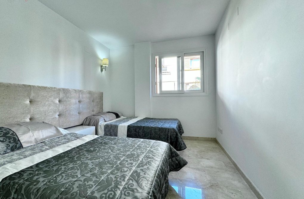 Rynek wtórny - Apartament - Torrevieja - Punta prima