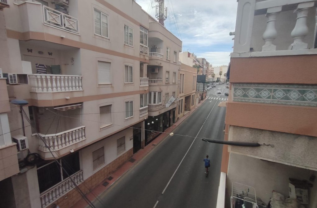 Resale - Apartment - Torrevieja - Centro