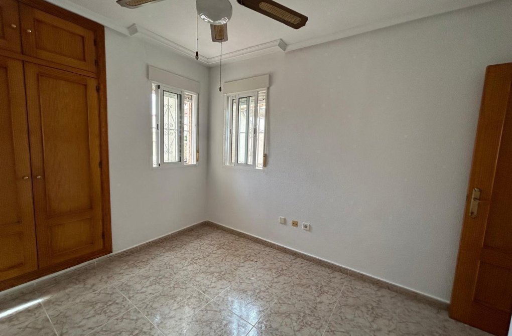 Resale - Terraced house - Orihuela Costa - Playa Flamenca Norte