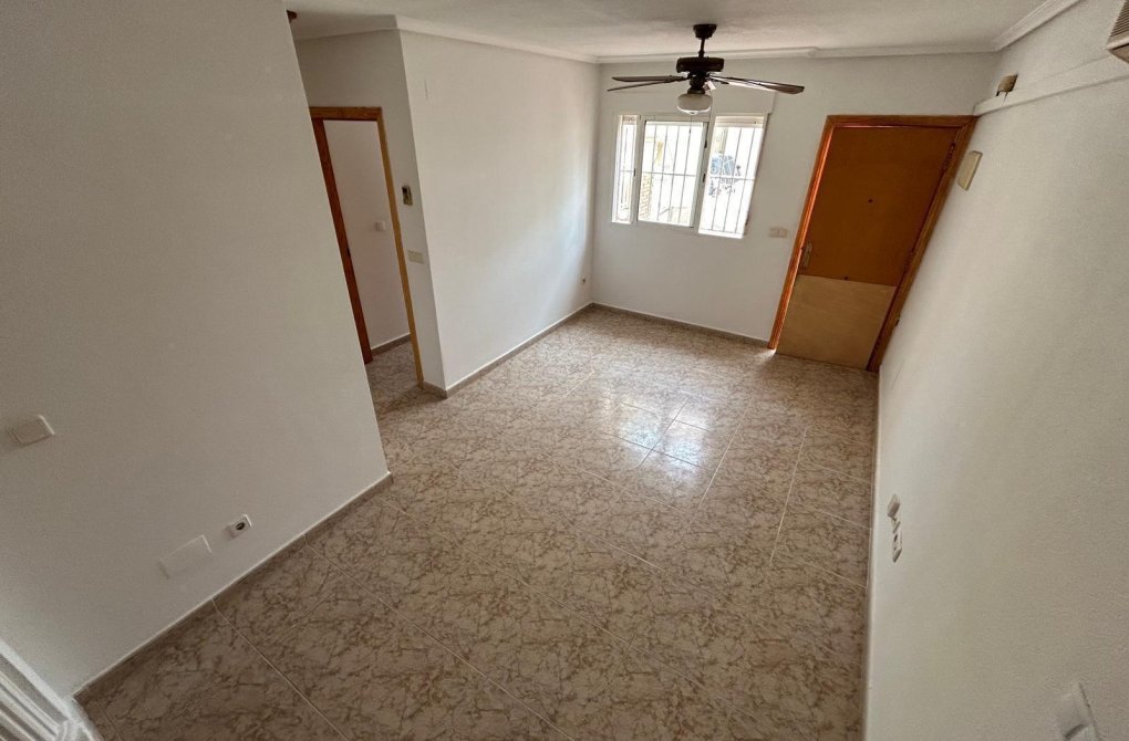 Resale - Terraced house - Orihuela Costa - Playa Flamenca Norte