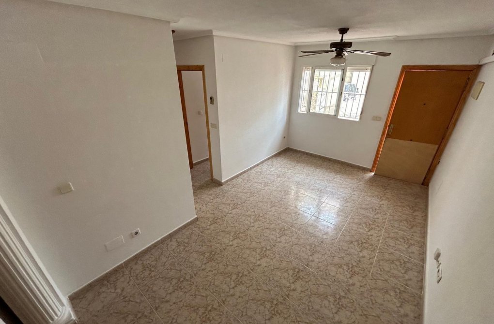 Resale - Terraced house - Orihuela Costa - Playa Flamenca Norte