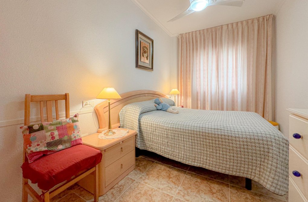 Resale - Apartment - Torrevieja - Playa del cura