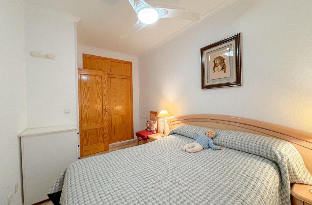 Resale - Apartment - Torrevieja - Playa del cura