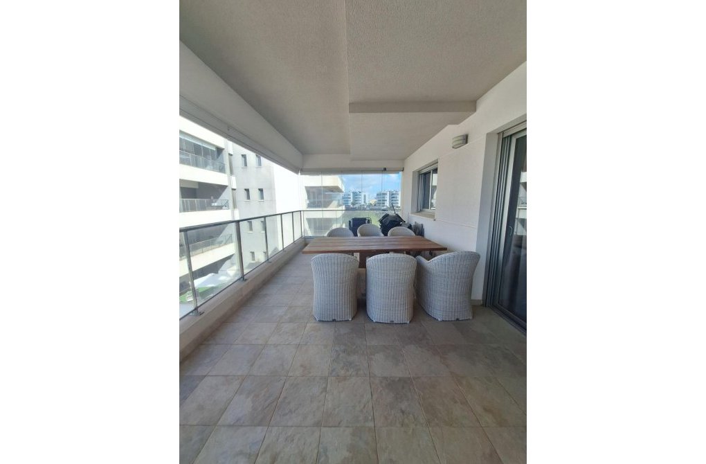 Resale - Apartment - Orihuela Costa - Los Dolses