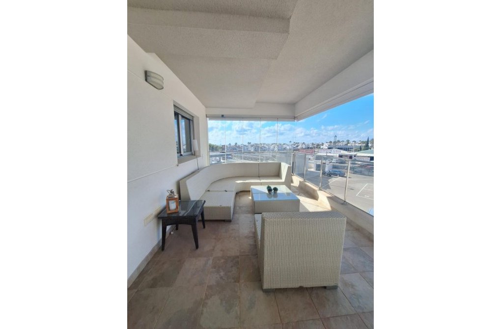 Resale - Apartment - Orihuela Costa - Los Dolses