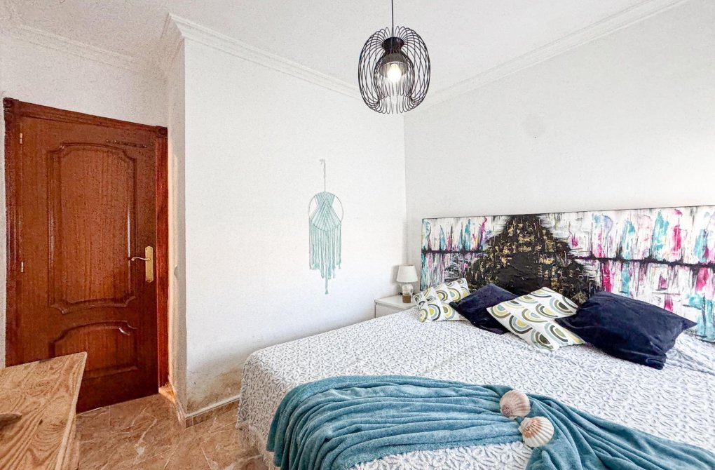 Resale - Bungalow - Torrevieja - Los Frutales