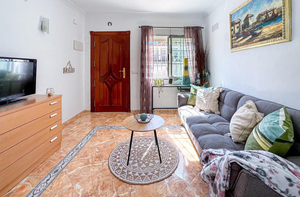 Resale - Bungalow - Torrevieja - Los Frutales