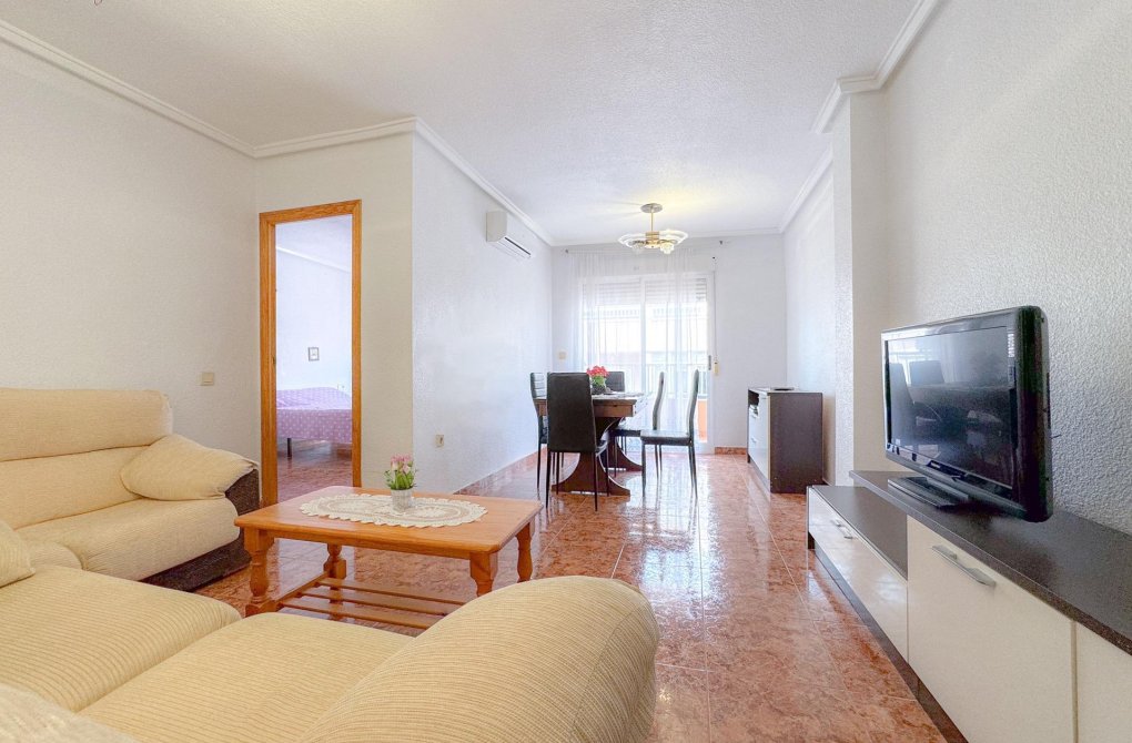 Resale - Apartment - Torrevieja - Playa de los locos