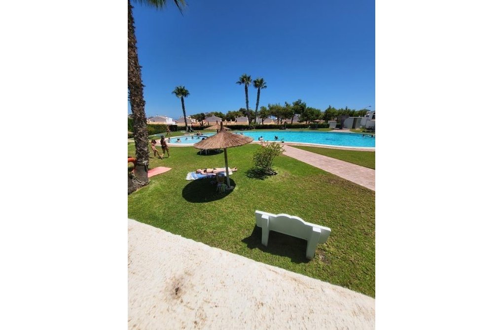 Resale - Bungalow - Torrevieja - Torreblanca