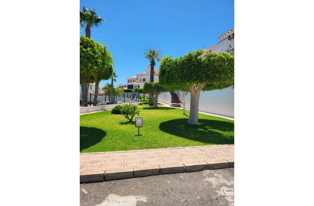 Resale - Bungalow - Torrevieja - Torreblanca