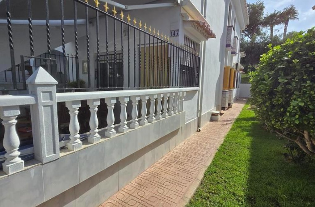 Resale - Bungalow - Torrevieja - Torreblanca