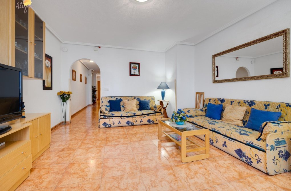 Resale - Apartment - Torrevieja - Parque las naciones