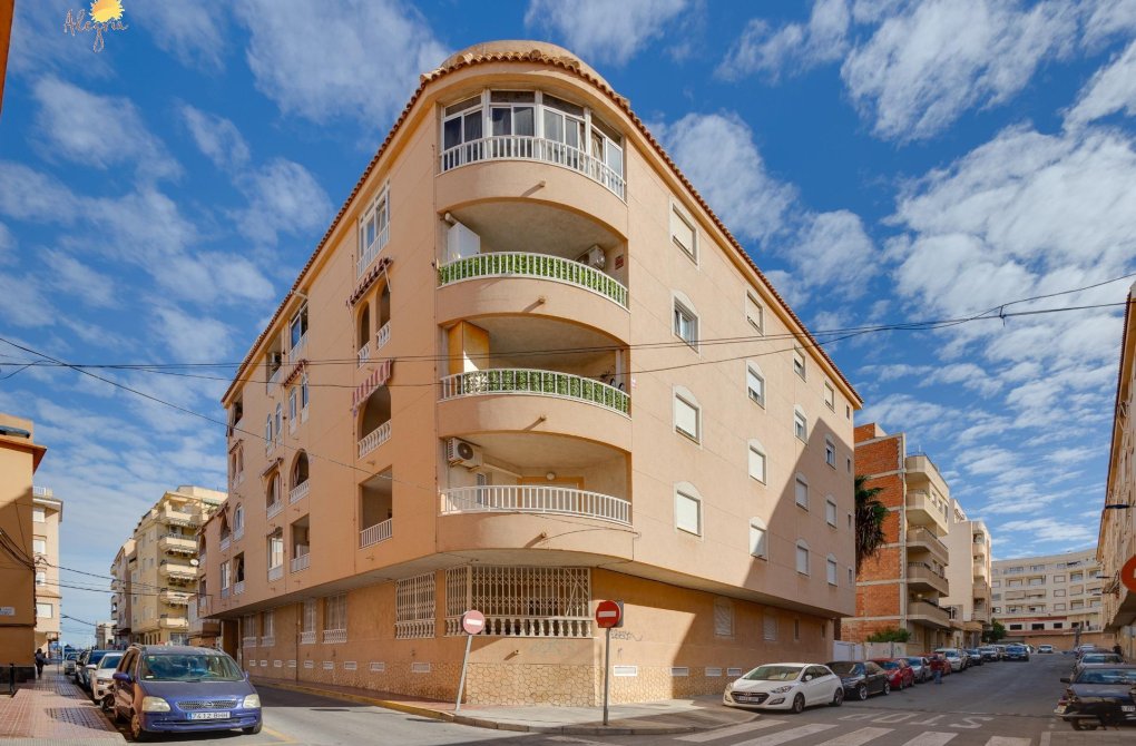 Resale - Apartment - Torrevieja - Parque las naciones