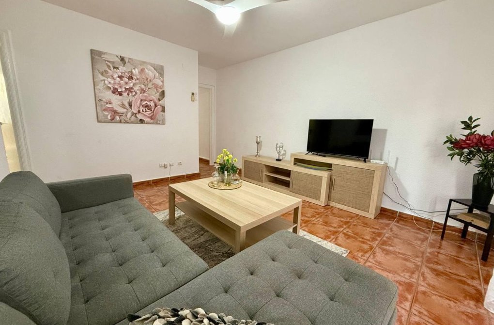 Resale - Apartment - Torrevieja - Playa del cura