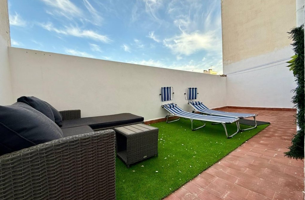 Resale - Apartment - Torrevieja - Playa del cura