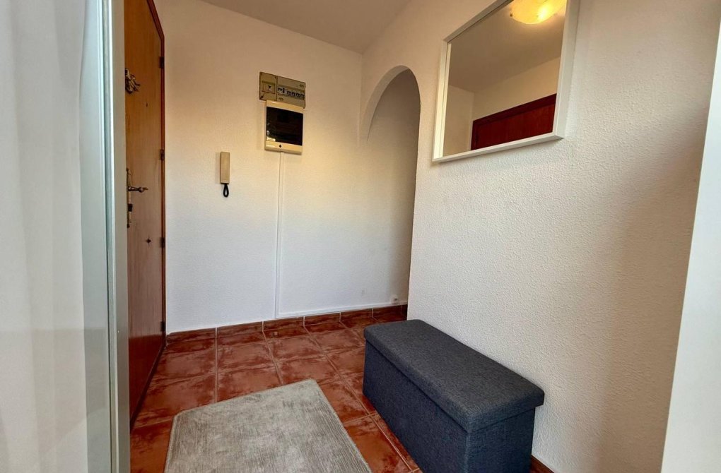 Resale - Apartment - Torrevieja - Playa del cura