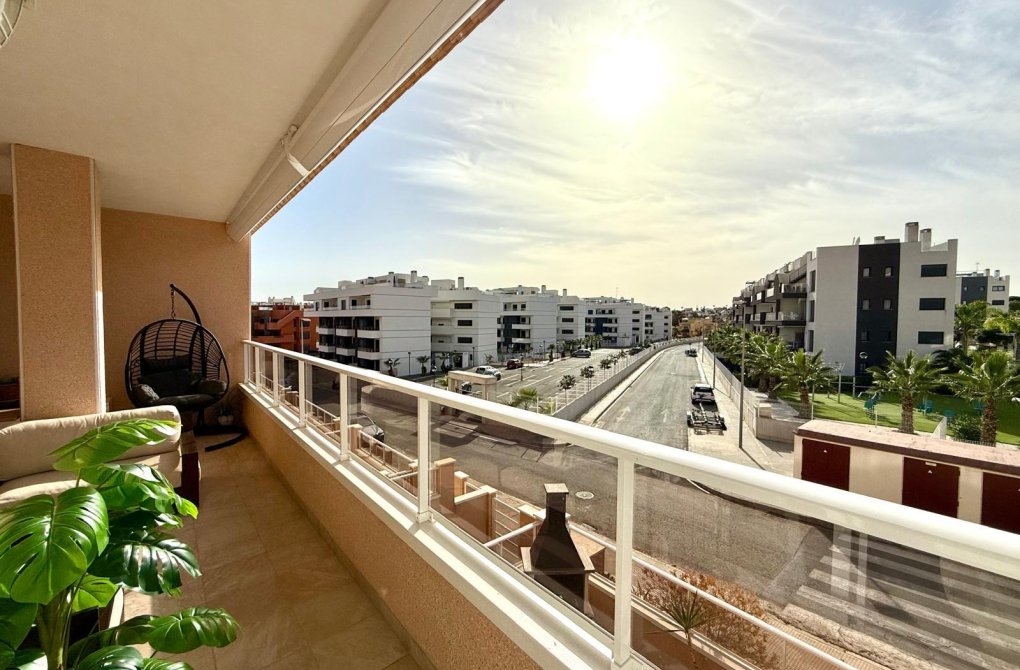 Resale - Apartment - Orihuela Costa - Villamartín-Las Filipinas