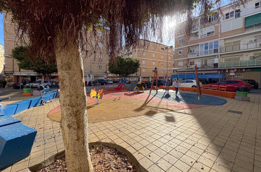 Resale - Apartment - Torrevieja - Playa del cura