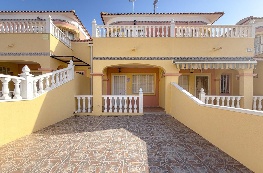 Resale - Terraced house - Orihuela Costa - Las Filipinas