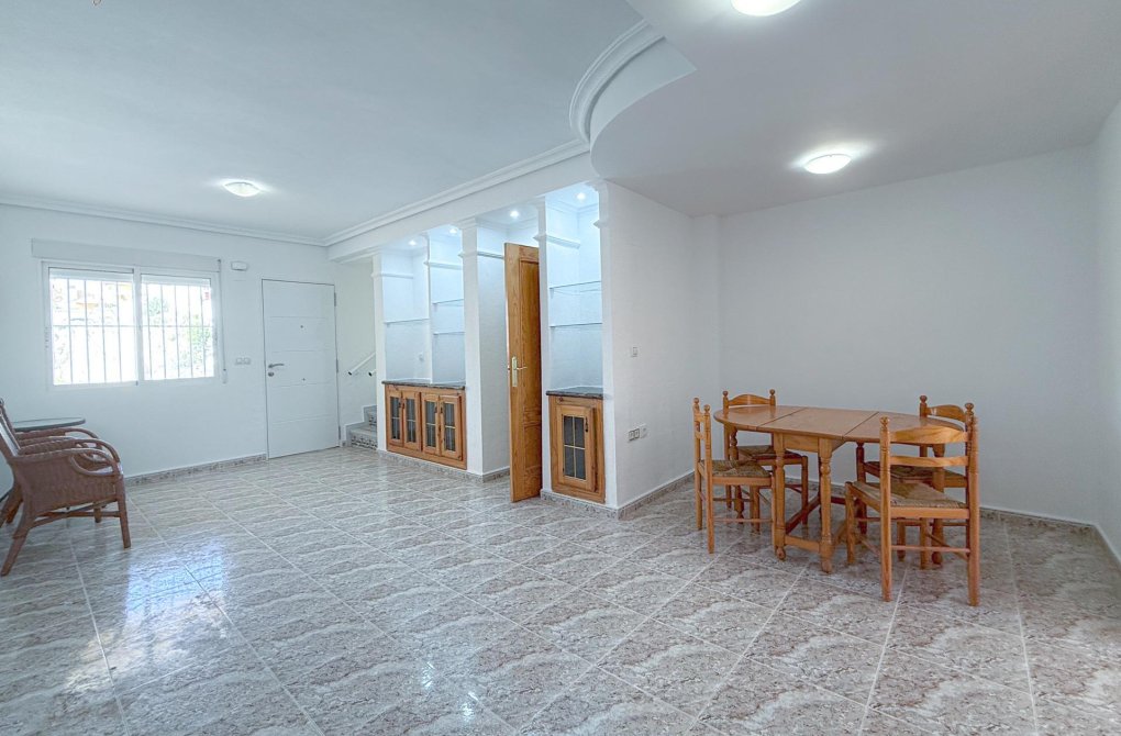 Resale - Terraced house - Orihuela Costa - Las Filipinas