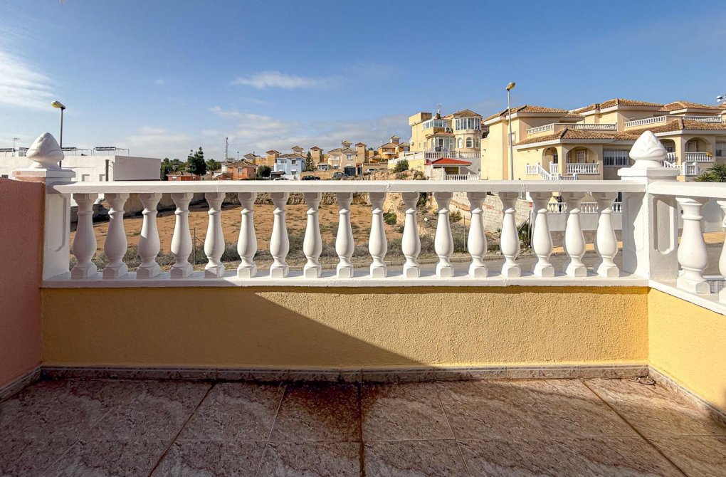 Resale - Terraced house - Orihuela Costa - Las Filipinas